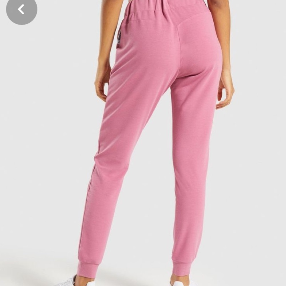 Gymshark solace bottoms 2.0 dusky pink small NWT - Picture 2 of 7